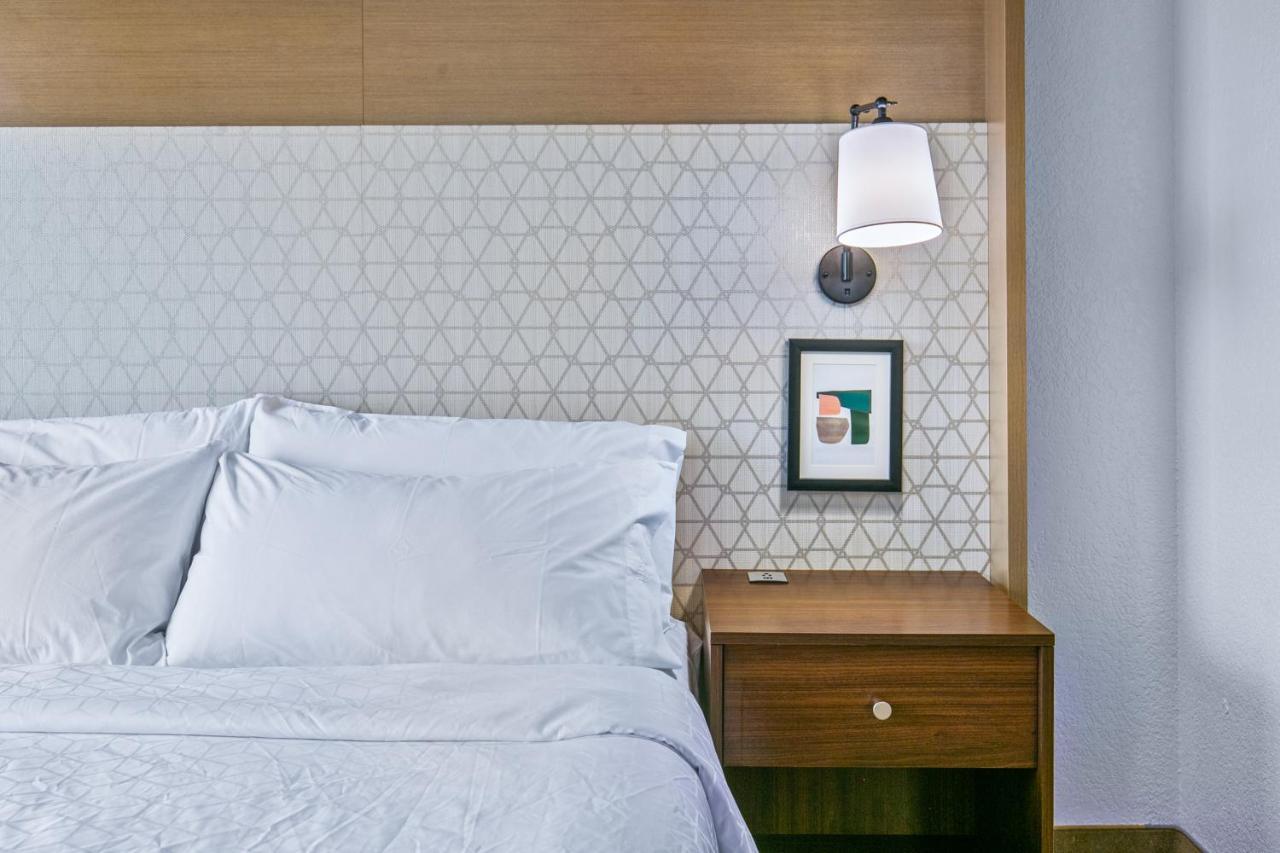 Holiday Inn Express Hotel & Suites Lucedale By Ihg Dış mekan fotoğraf