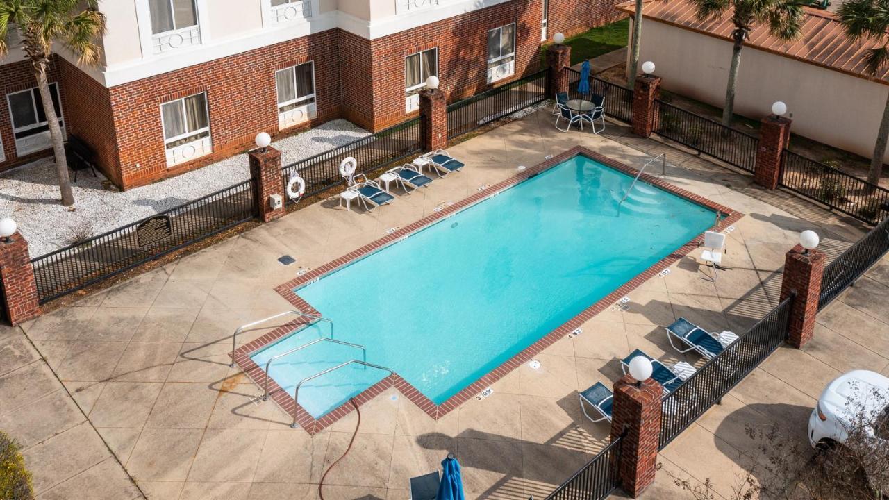 Holiday Inn Express Hotel & Suites Lucedale By Ihg Dış mekan fotoğraf