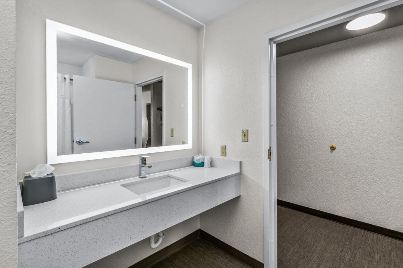 Holiday Inn Express Hotel & Suites Lucedale By Ihg Dış mekan fotoğraf