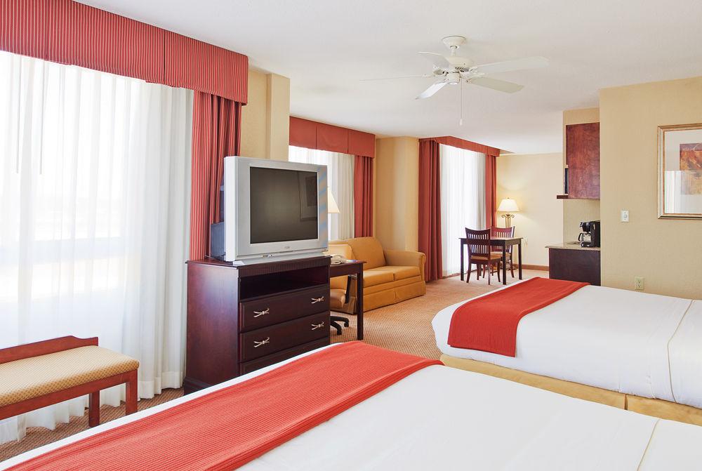 Holiday Inn Express Hotel & Suites Lucedale By Ihg Dış mekan fotoğraf
