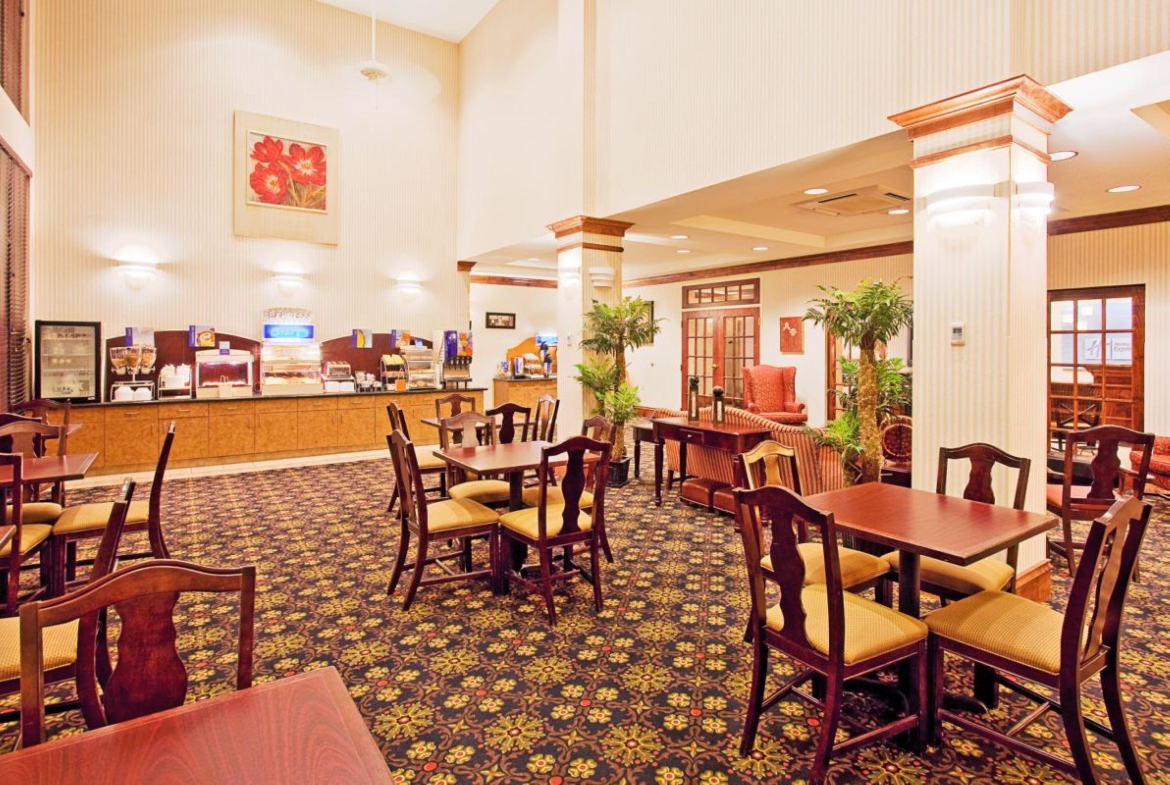 Holiday Inn Express Hotel & Suites Lucedale By Ihg Dış mekan fotoğraf